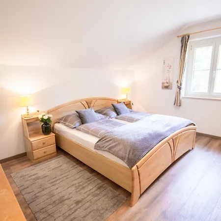 Appartementhaus Hoamart شقة